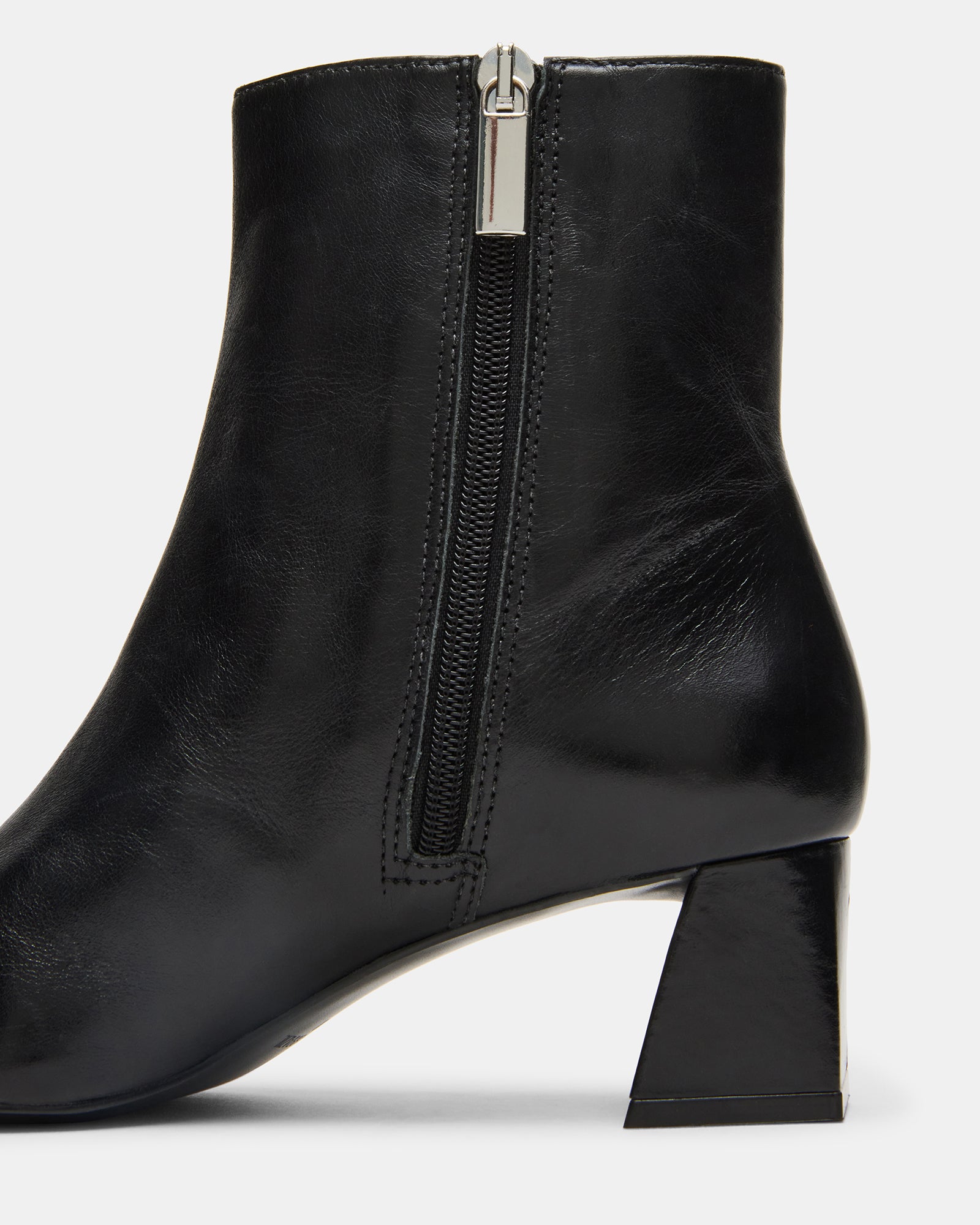 ASHLI BLACK LEATHER