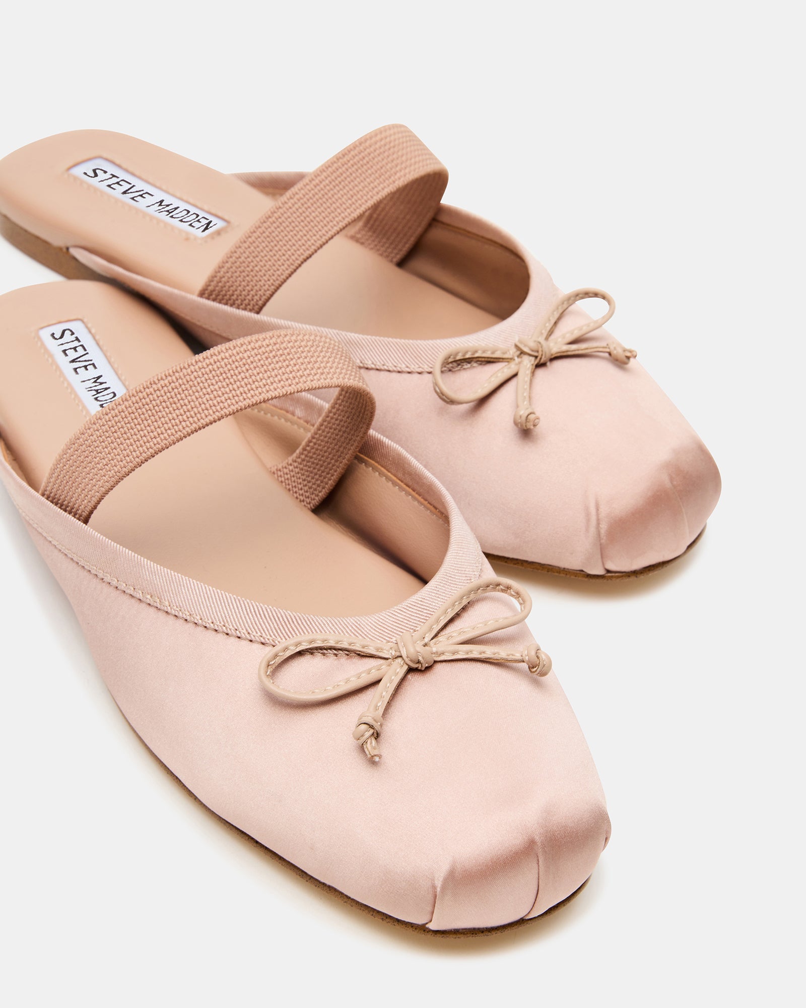 CUTESY BLUSH SATIN