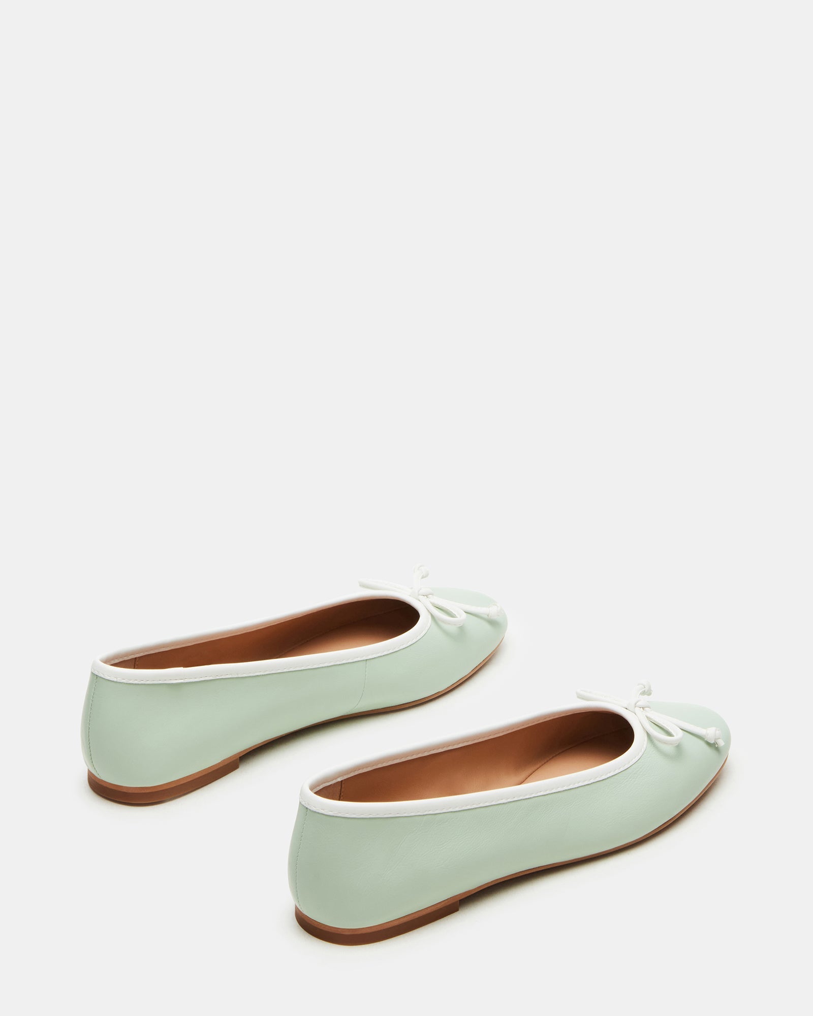 VIXEN PISTACHIO