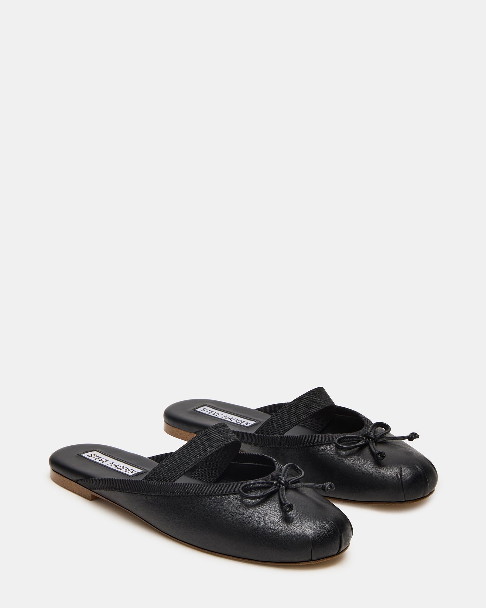 CUTESY BLACK LEATHER