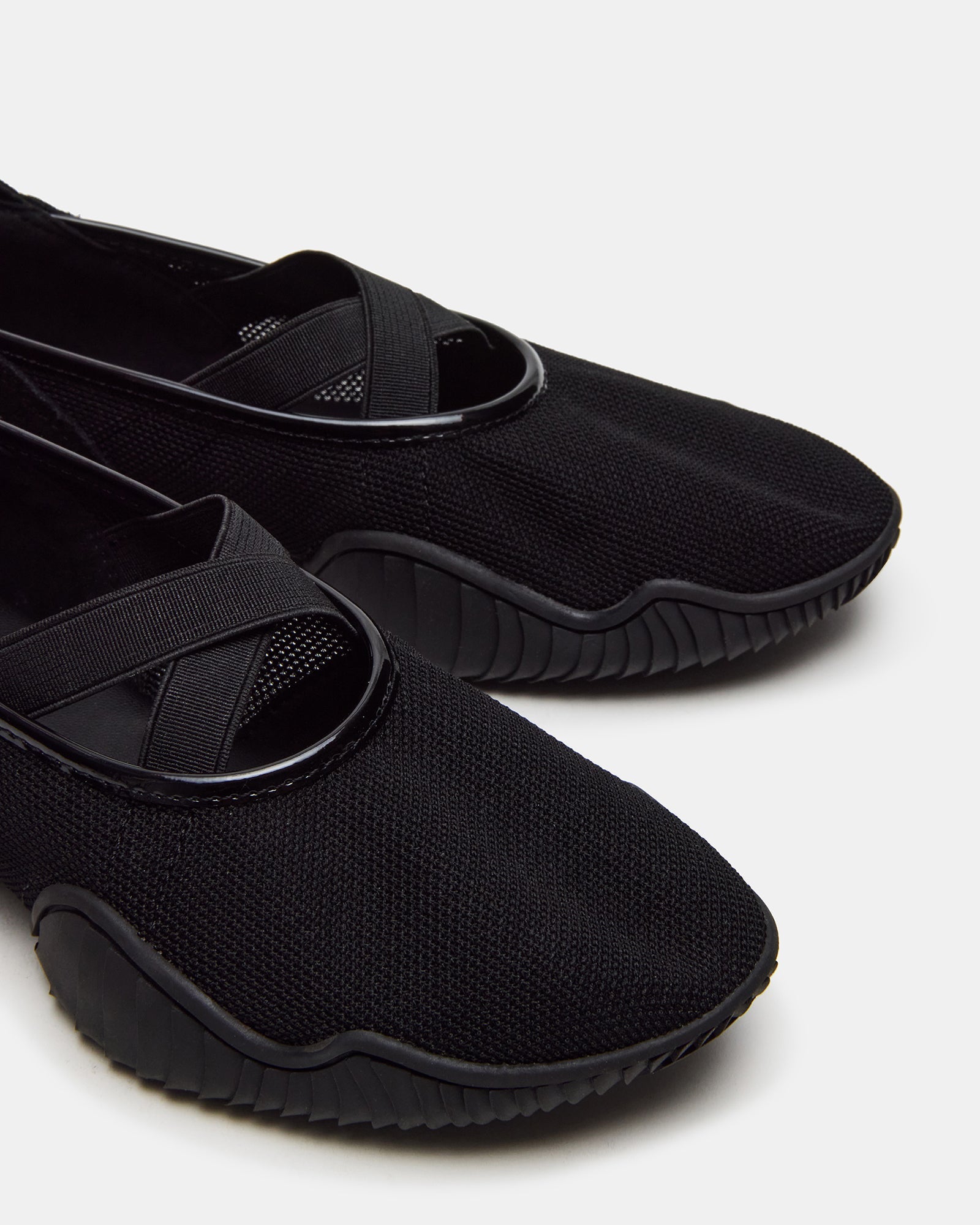 VADOR BLACK