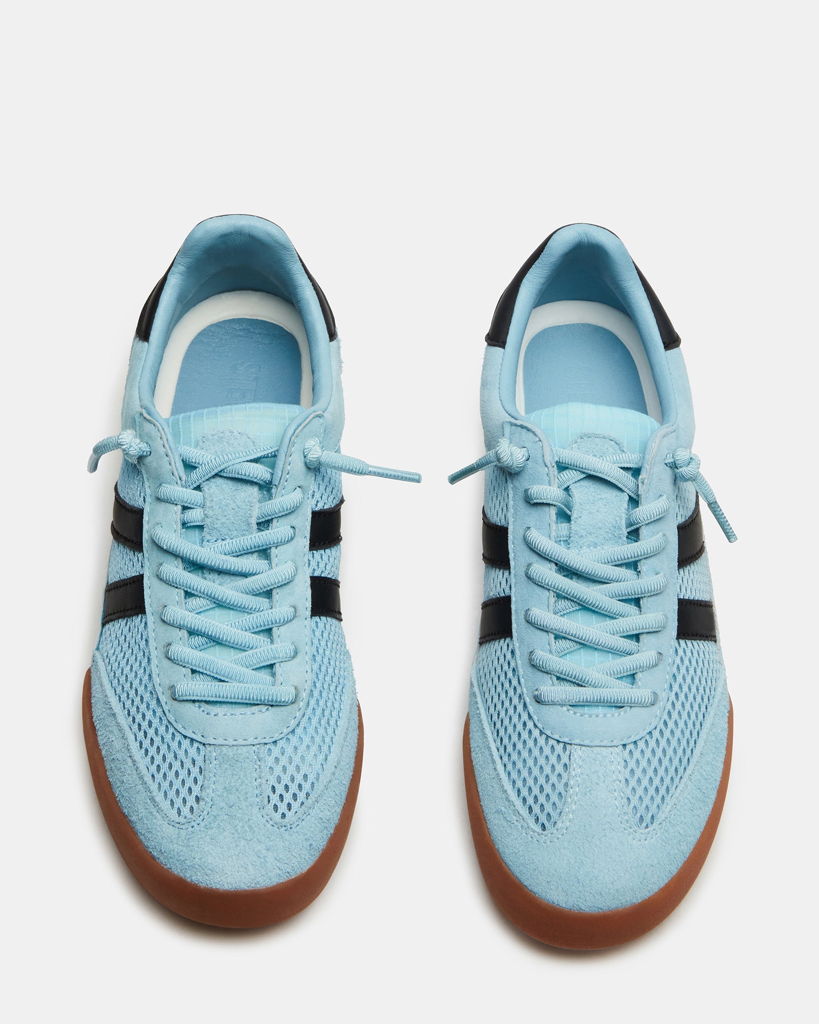 VERDICT LIGHT BLUE