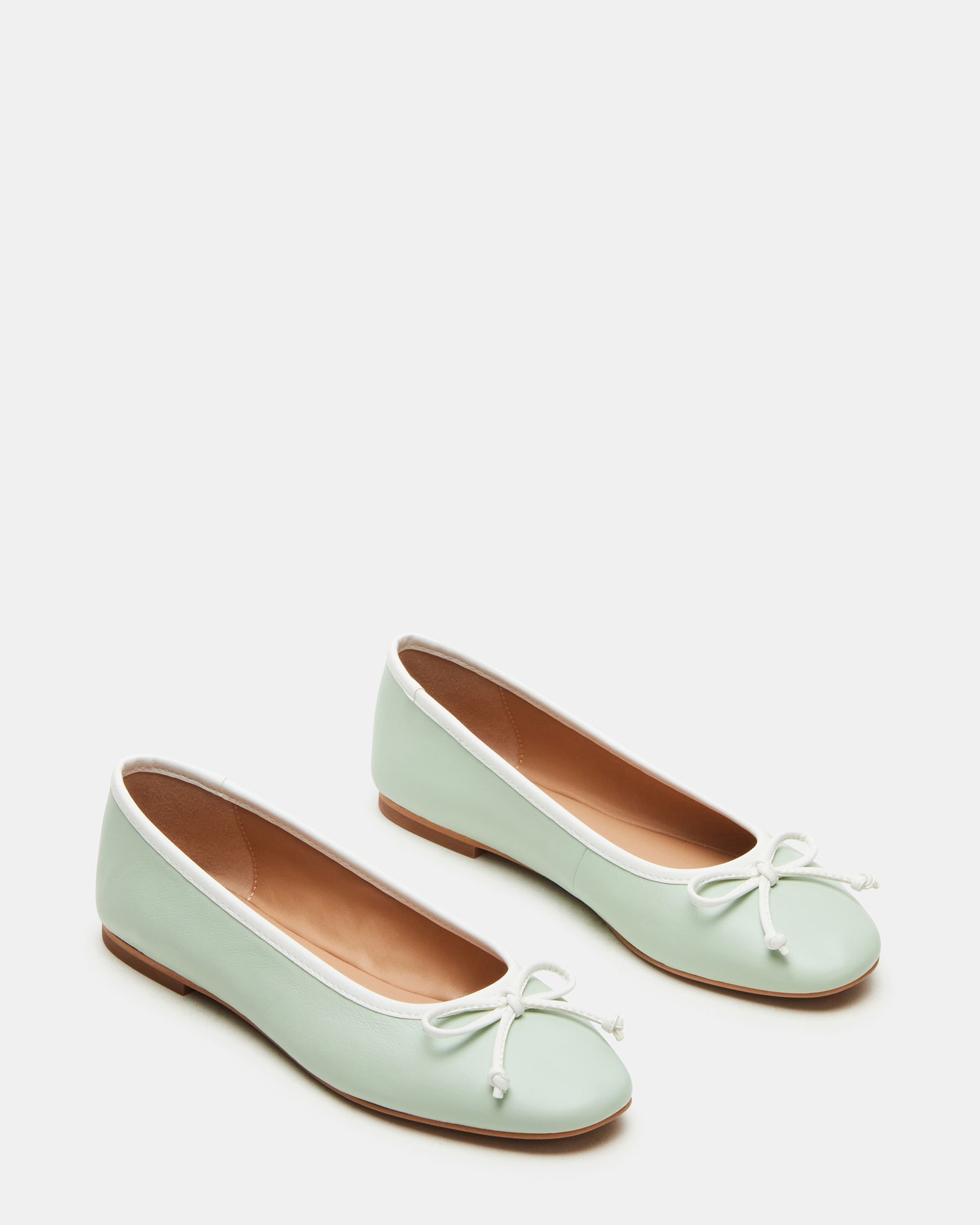 VIXEN FLAT AND HAILEE BAG PISTACHIO BUNDLE
